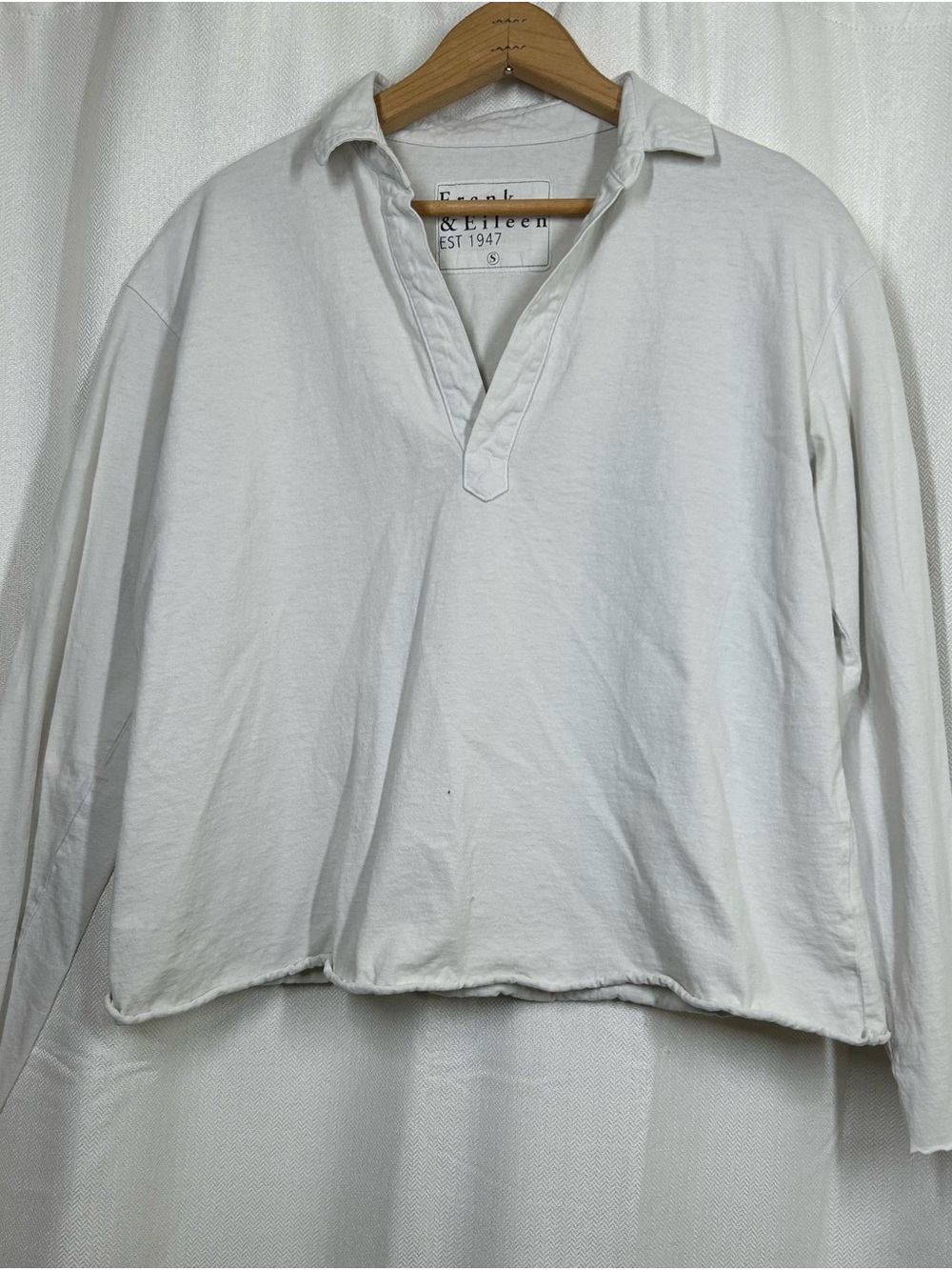 Frank And Eileen Patrick Popover Henley White Size Small Top Raw Hem